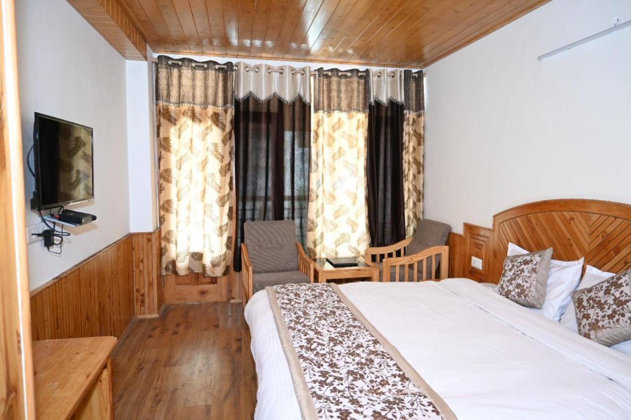 Hotel Nirmal Chhaya Manāli Exterior foto